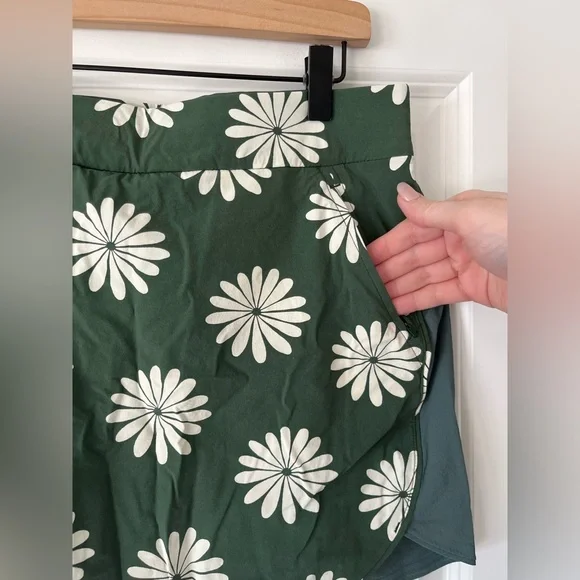 Outdoor Voices Green Floral Skirt - Picture 5 of 9